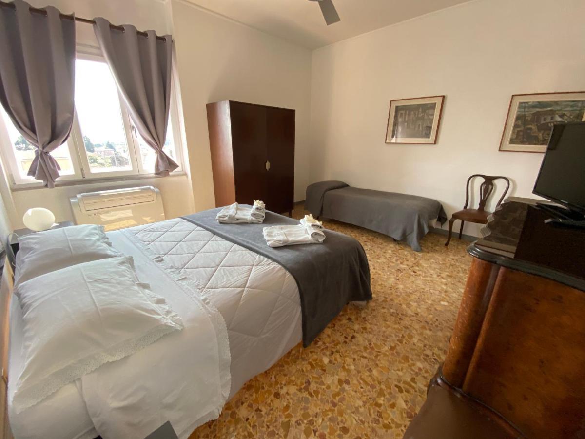 B&B Del Viaggiatore Sarzana Exterior photo