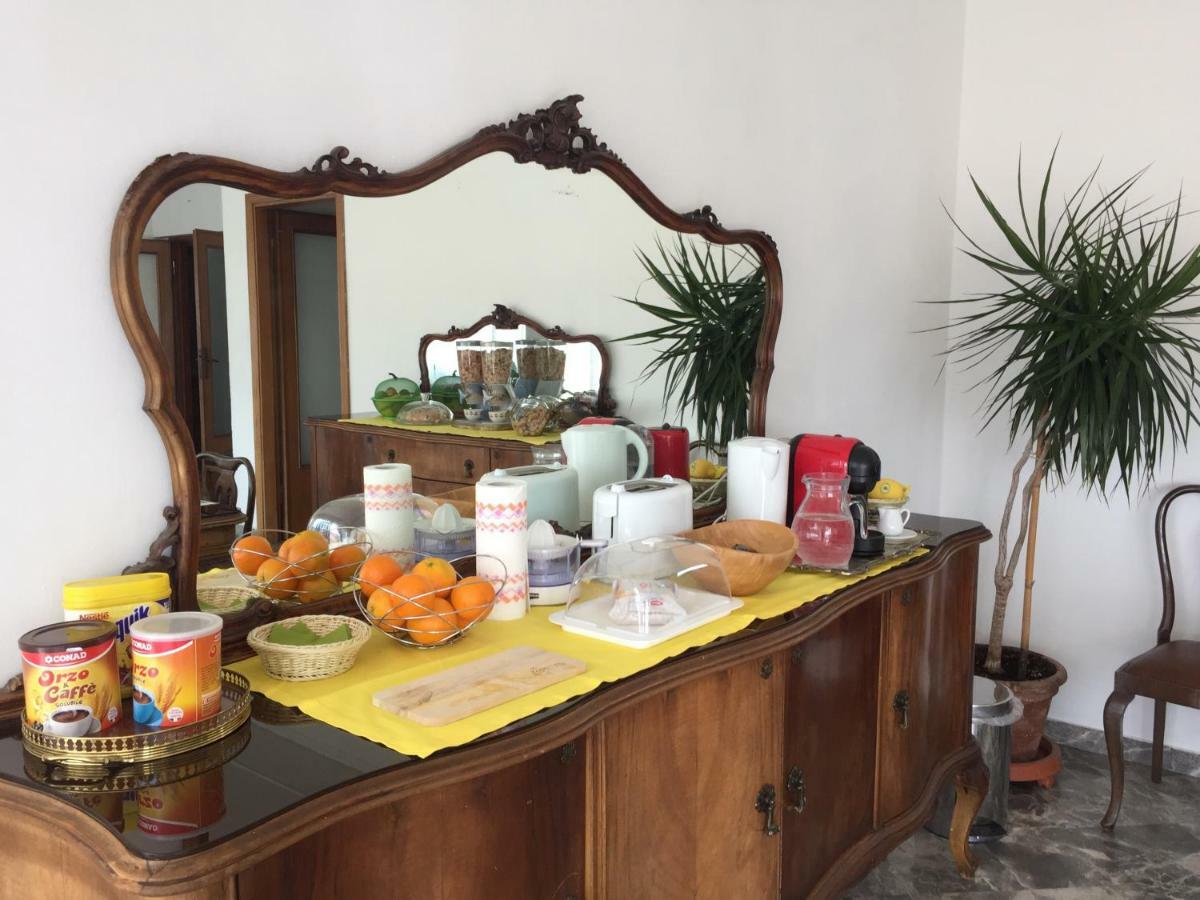 B&B Del Viaggiatore Sarzana Exterior photo